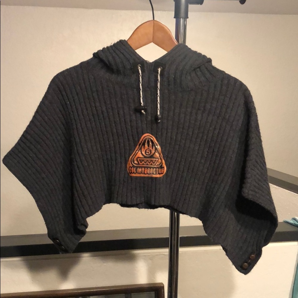 Crop poncho hoodie